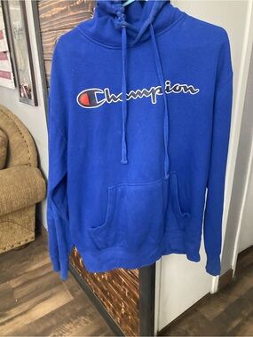 Men’s Hoodie Size Medium